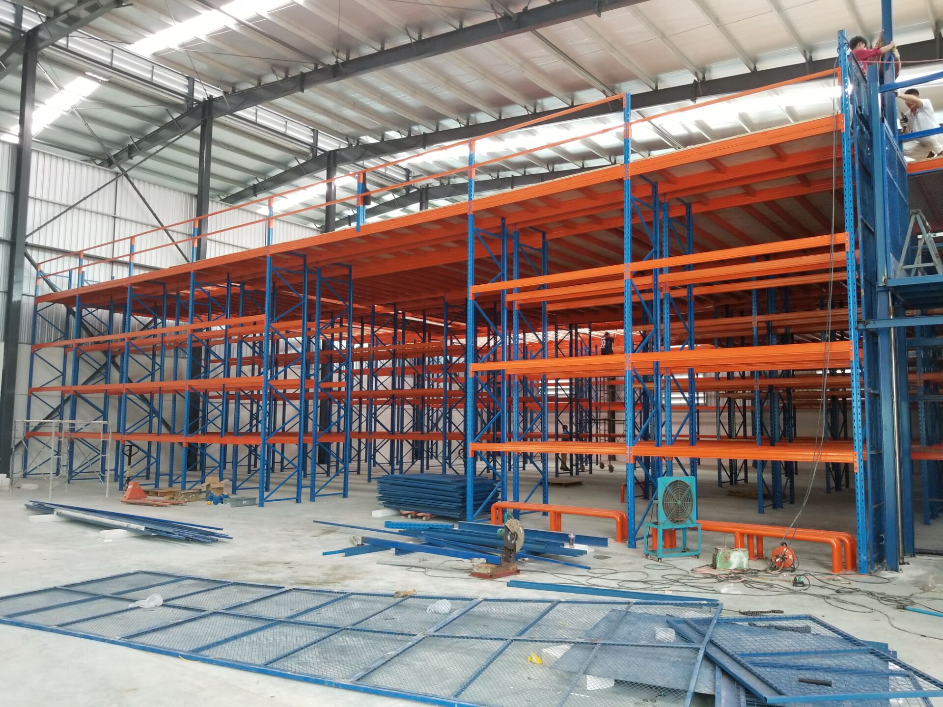 泰國(guó)倉(cāng)庫(kù)閣樓貨架定做